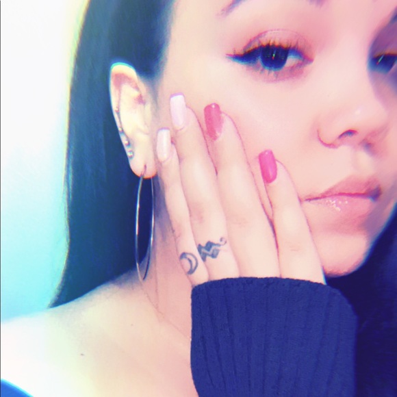 🌞🌝Welcome to my closet ✨ - Picture 2 of 14